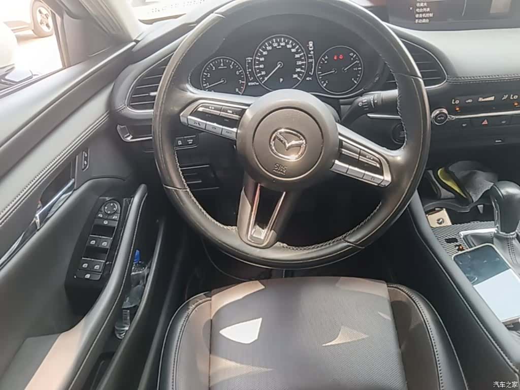 Mazda Mazda3, 2020 11
