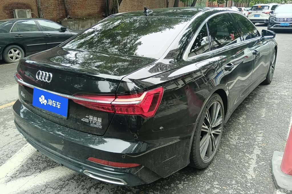 Audi A6L, 2022 3