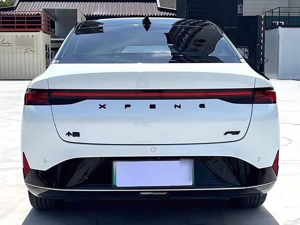 XPENG P5