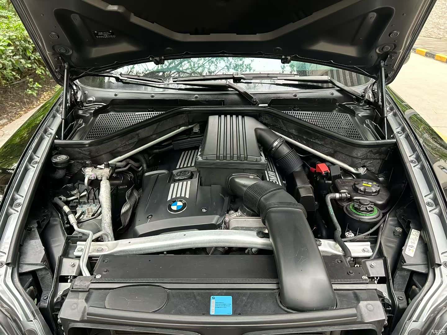 BMW X5, 2010 7