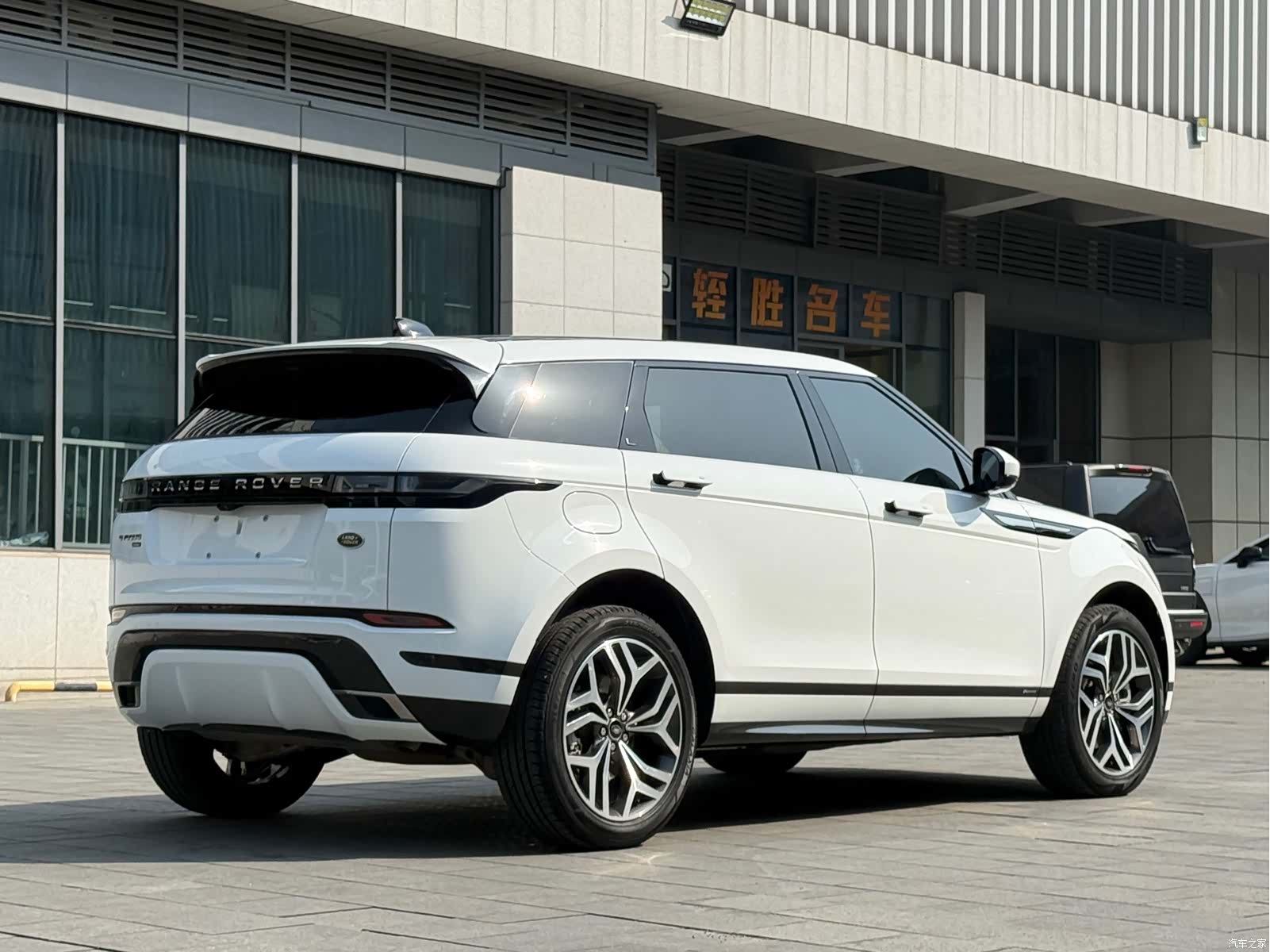 Land Rover Range Rover, 2021 все фото