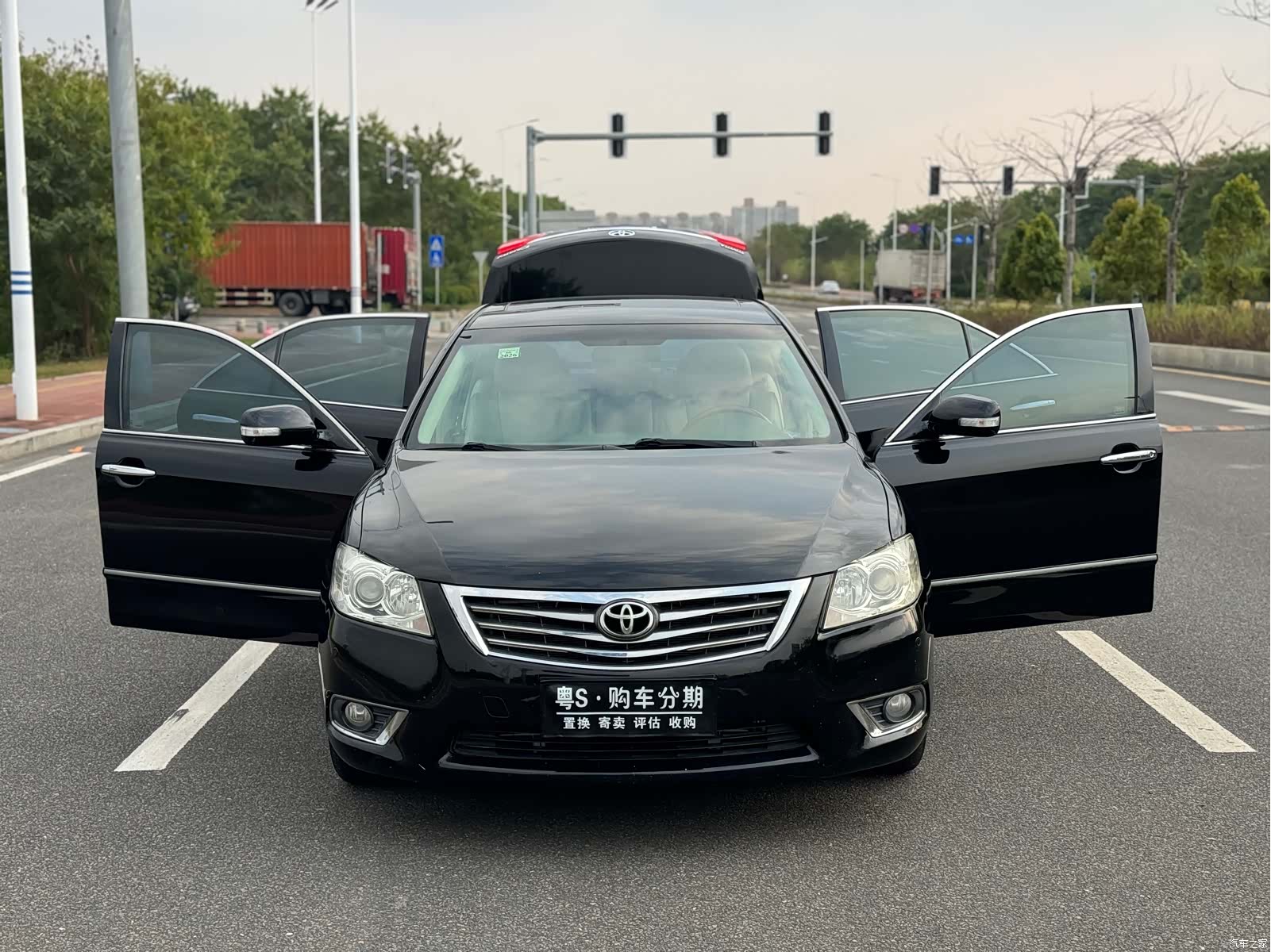 Toyota Camry, 2011 24