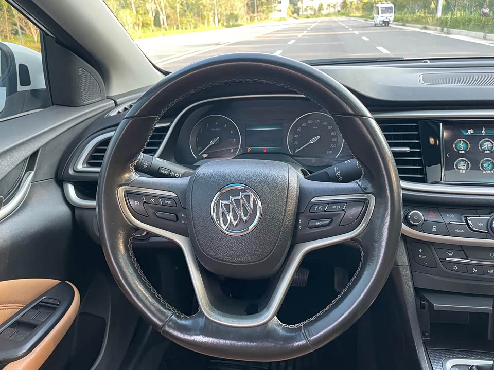 Buick Yinglang