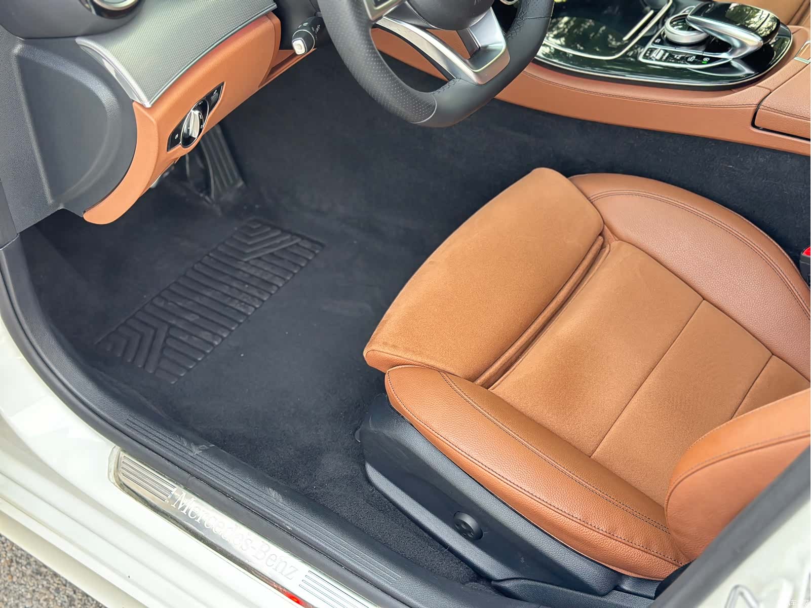 Mercedes-Benz E-Class, 2018 38