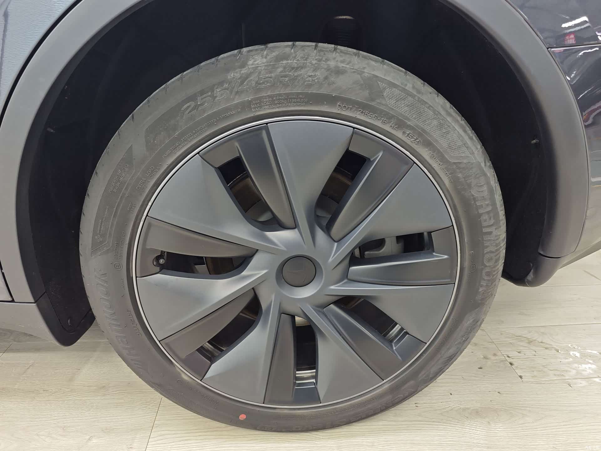 Tesla Model Y, 2024 54