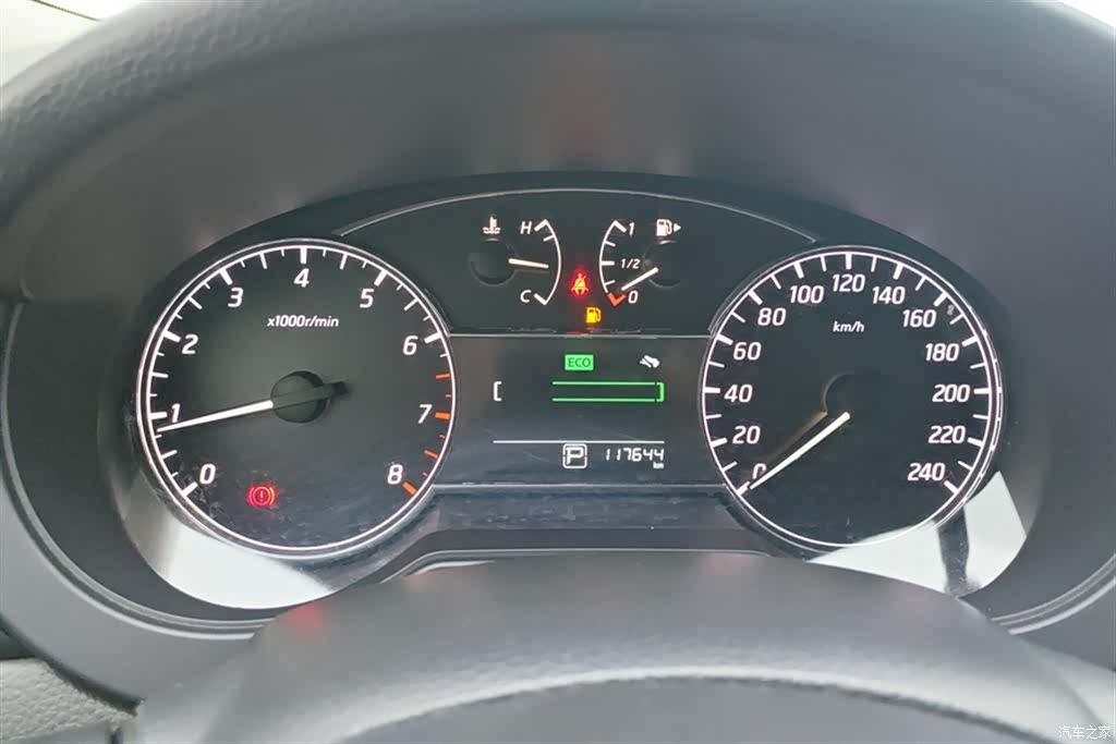Nissan Tiida, 2017 14