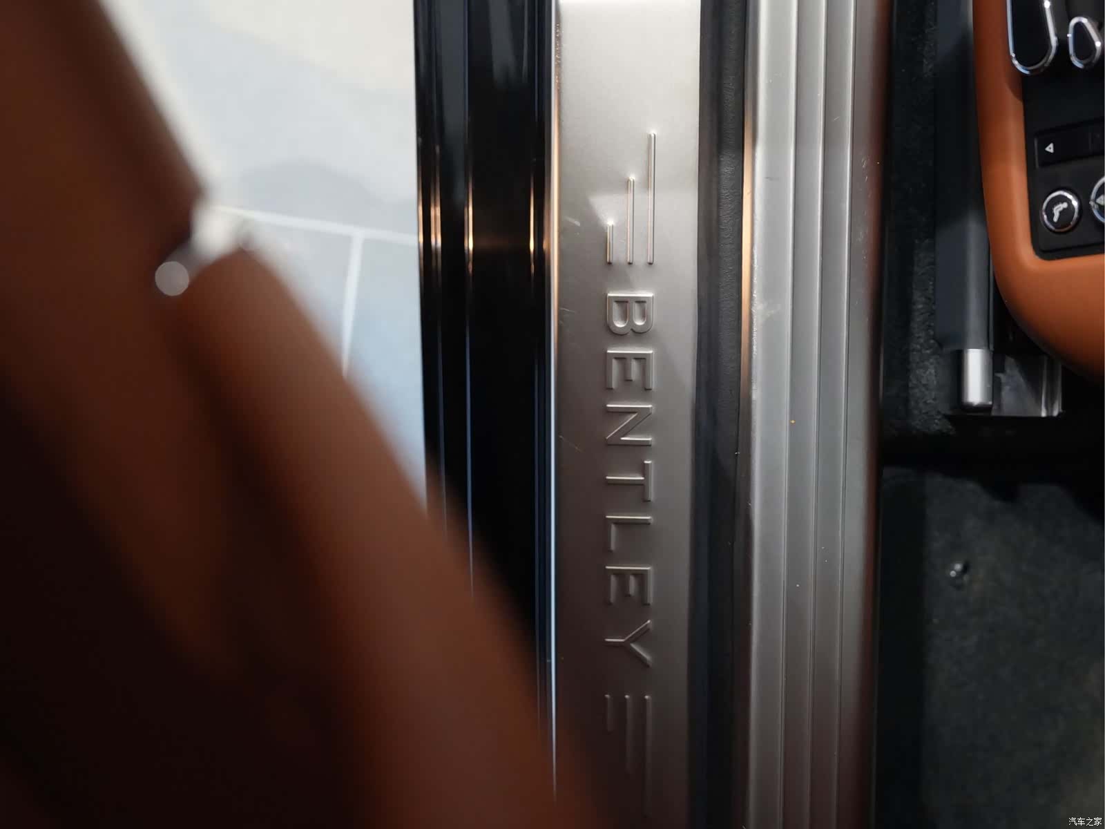 Bentley Flying Spur, 2018 12