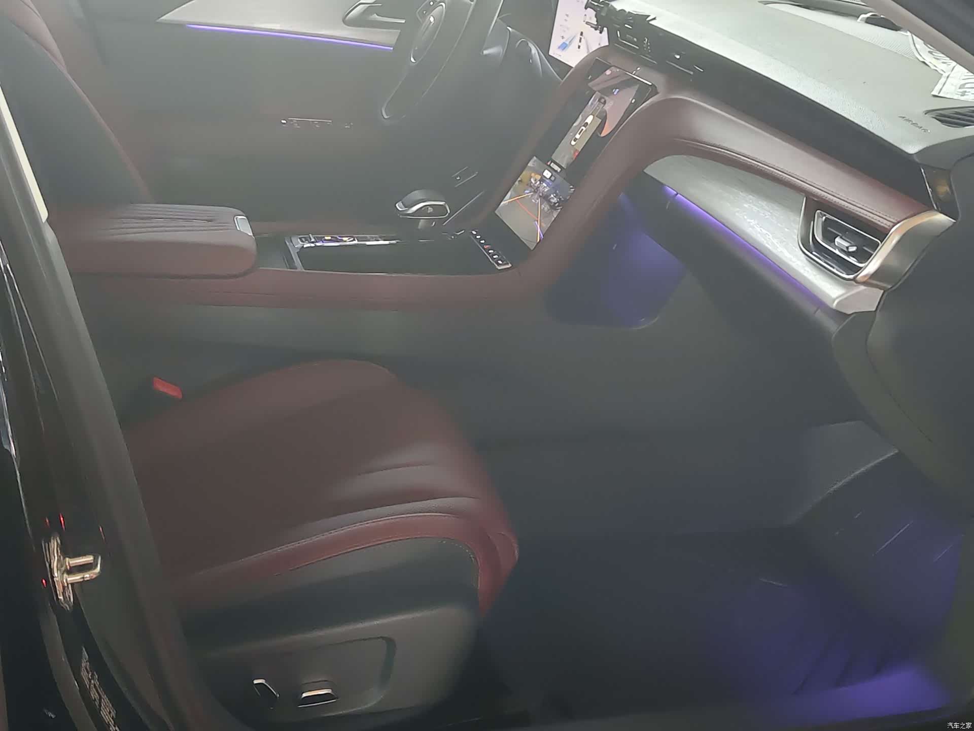 Hongqi H5, 2025 7