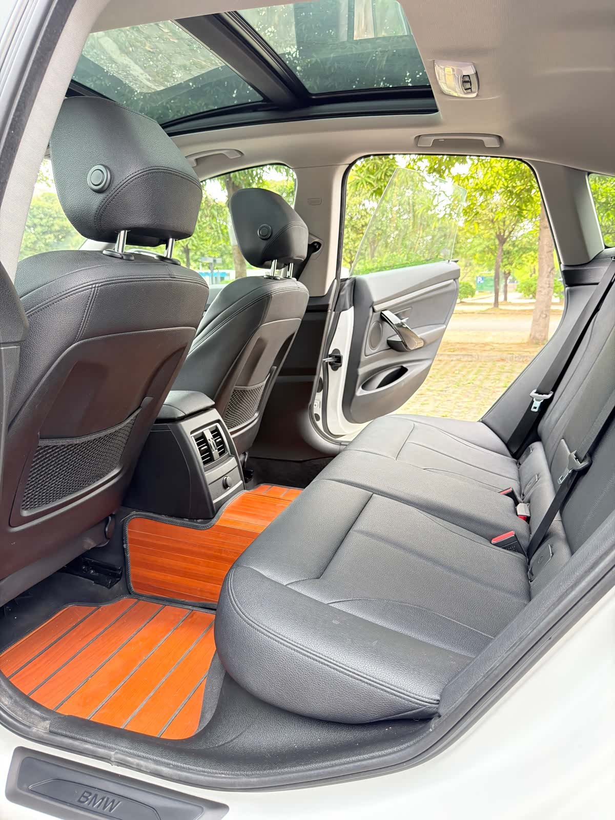 BMW 3 Series, 2019 21