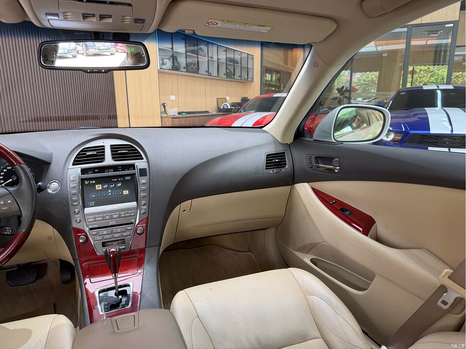Lexus ES, 2009 21