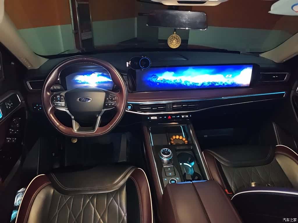 Ford Explorer, 2022 13