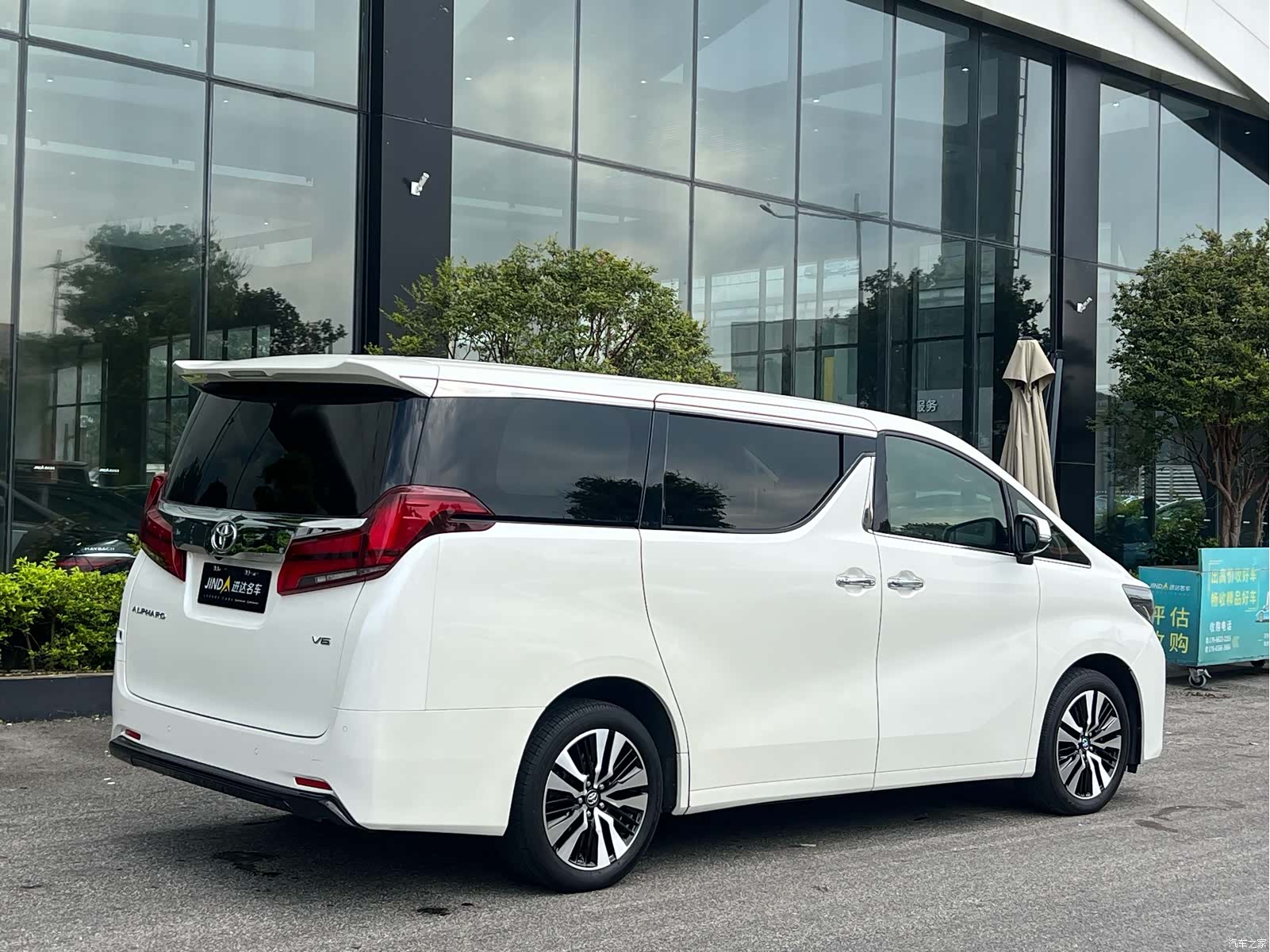 Toyota Alphard, 2019 9