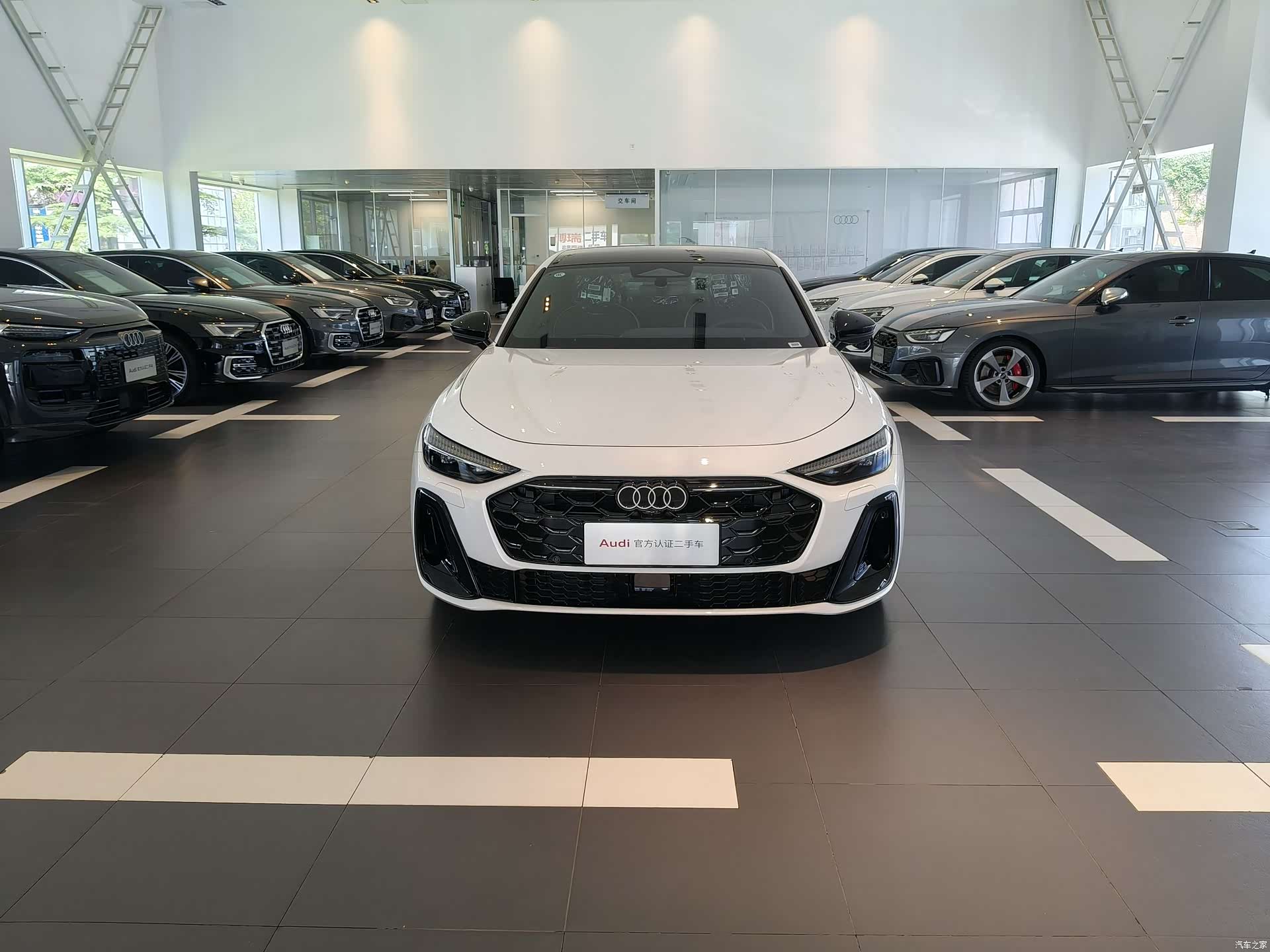 Audi A5, 1900 2