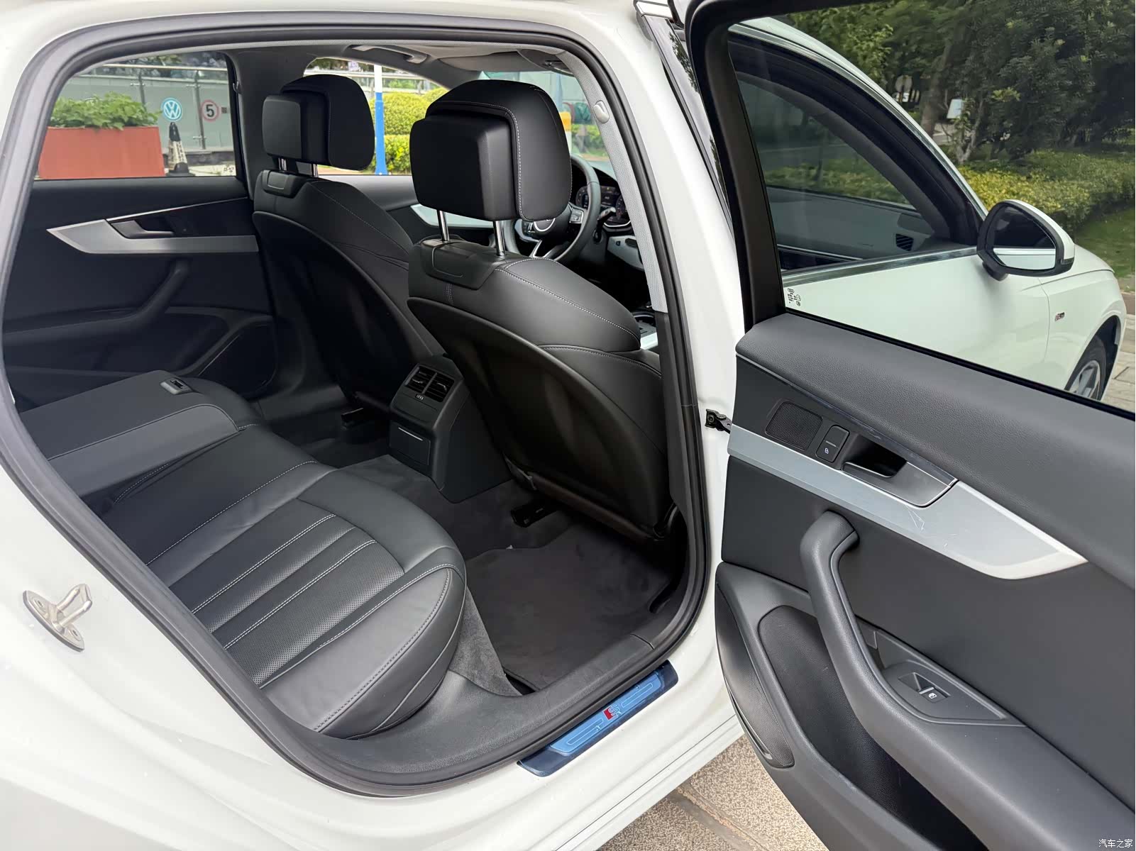 Audi A4L, 2020 43