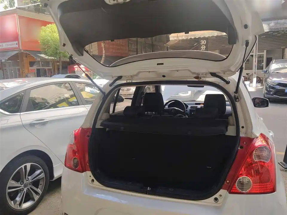 Suzuki Swift Suzuki Swift