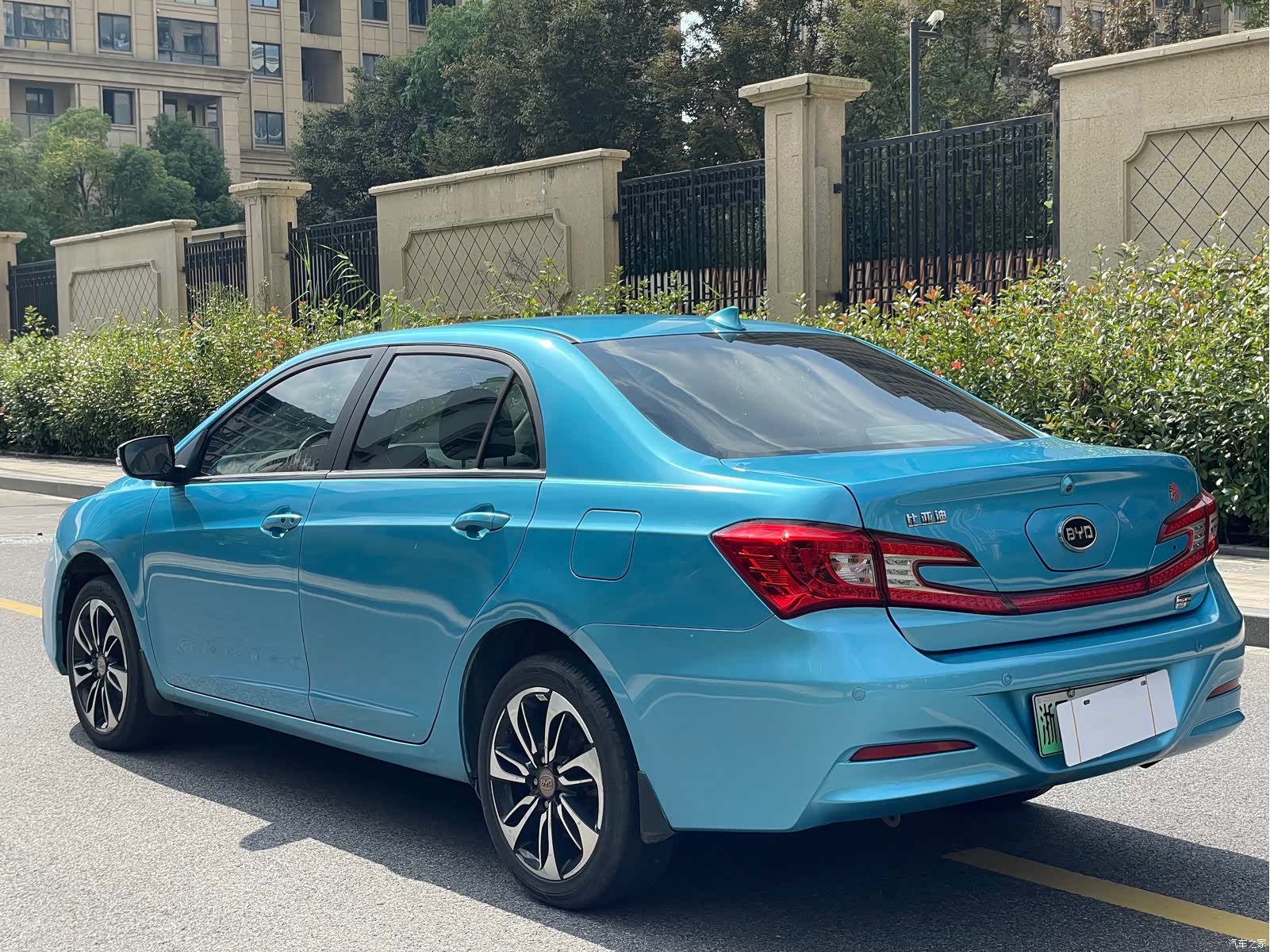 BYD Qin, 2016 все фото