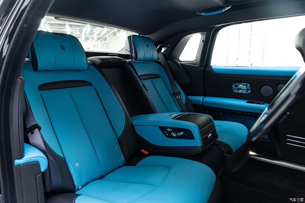 Rolls-Royce Ghost, 2023 14