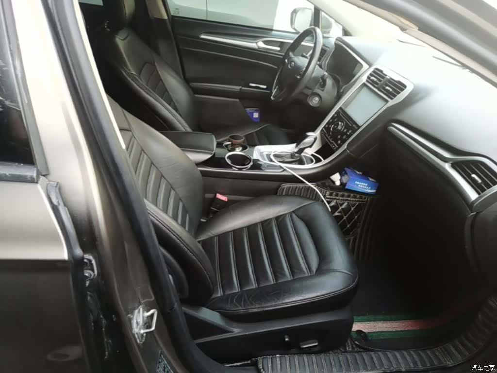 Ford Mondeo, 2014 25