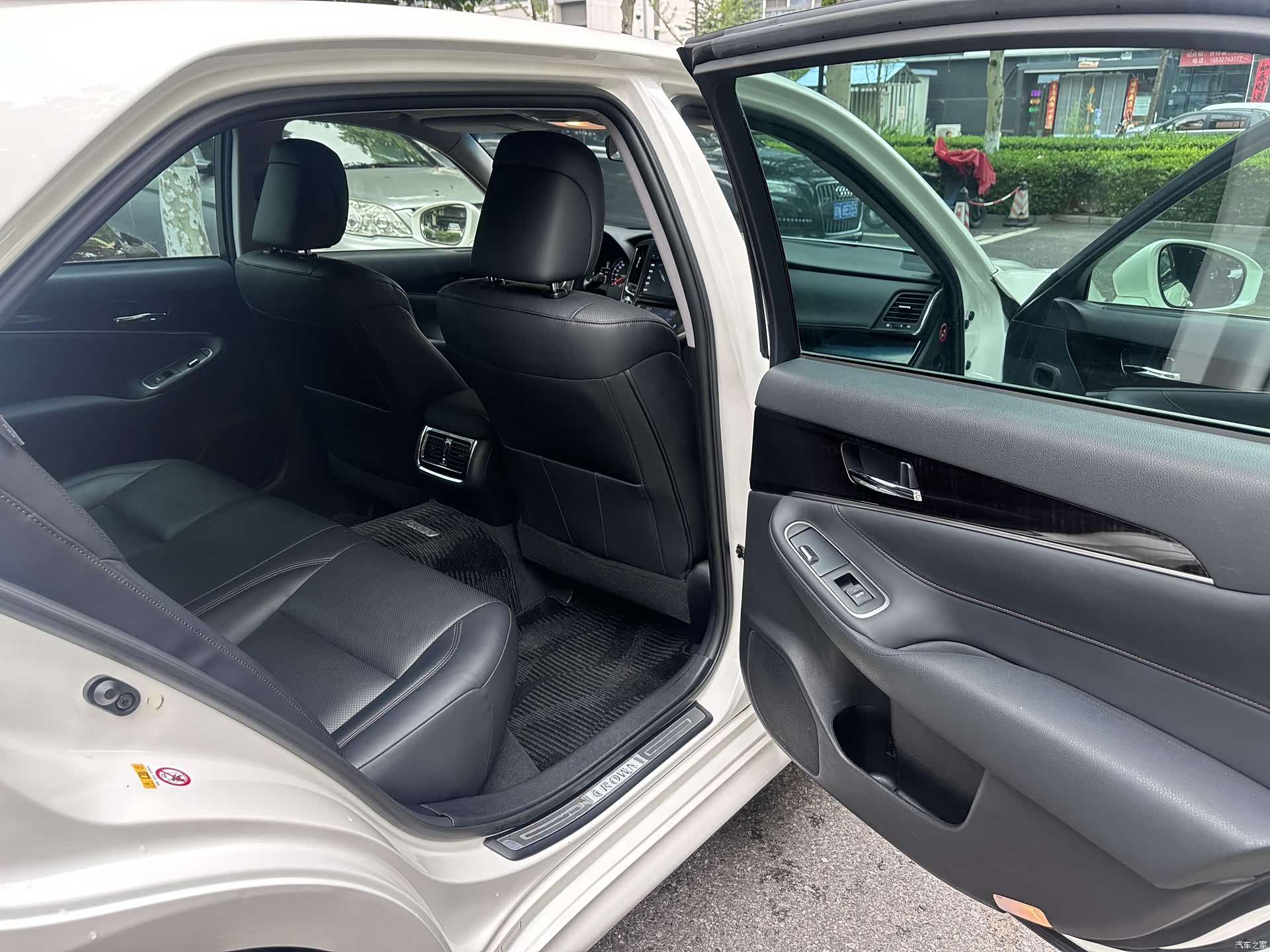 Toyota Crown, 2016 9