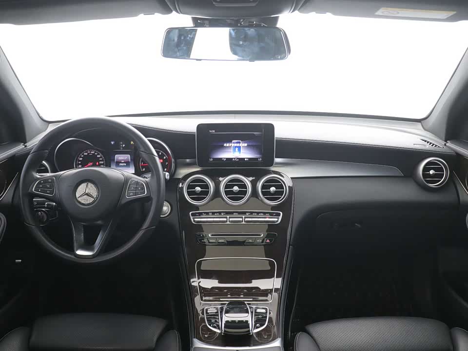 Mercedes-Benz GLC Mercedes-Benz GLC
