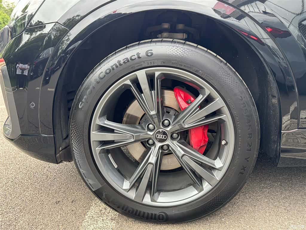 Audi Q8, 2025 12