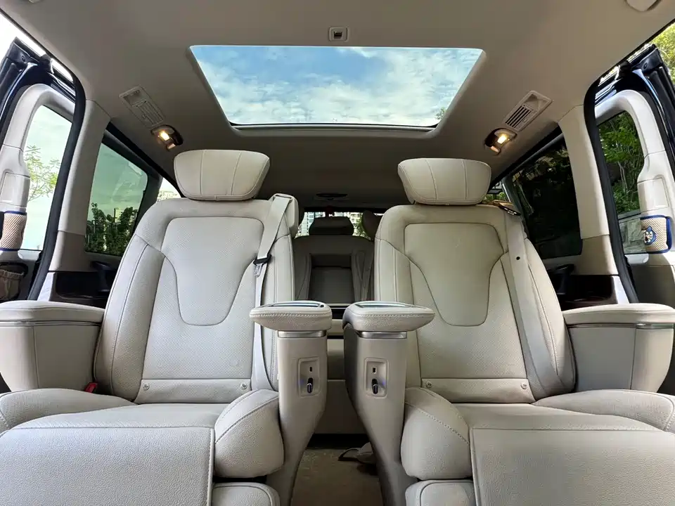 Mercedes-Benz V-class Mercedes-Benz V-class
