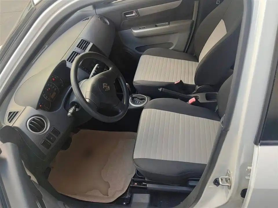 Suzuki Swift Suzuki Swift