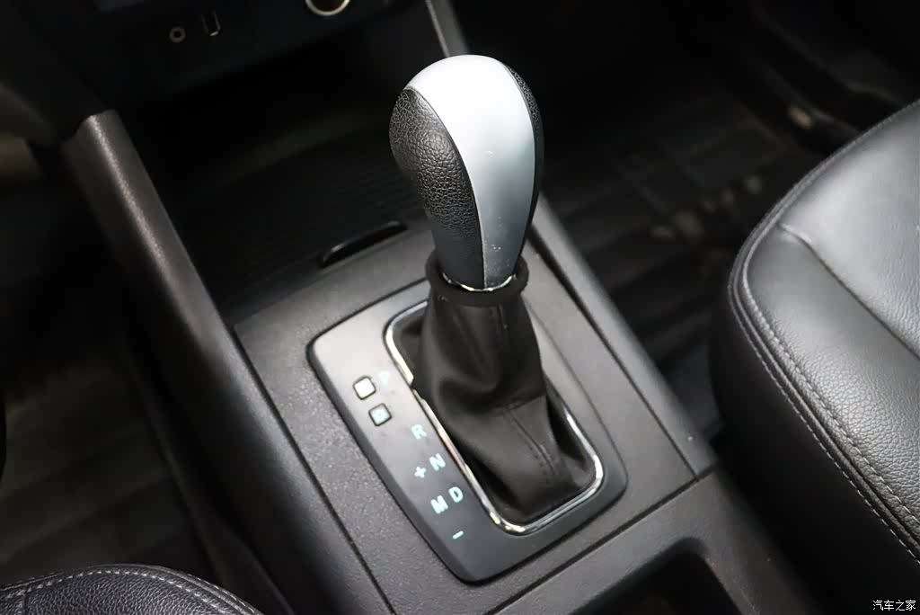 BAIC X65, 2015 19