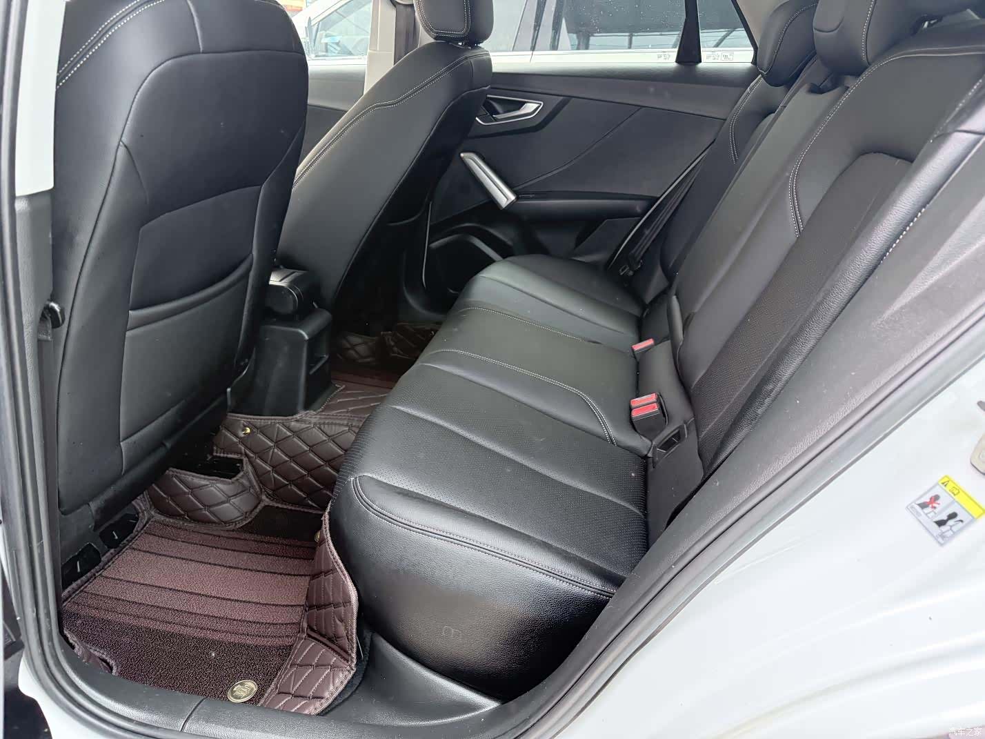 Audi Q2L, 2021 13