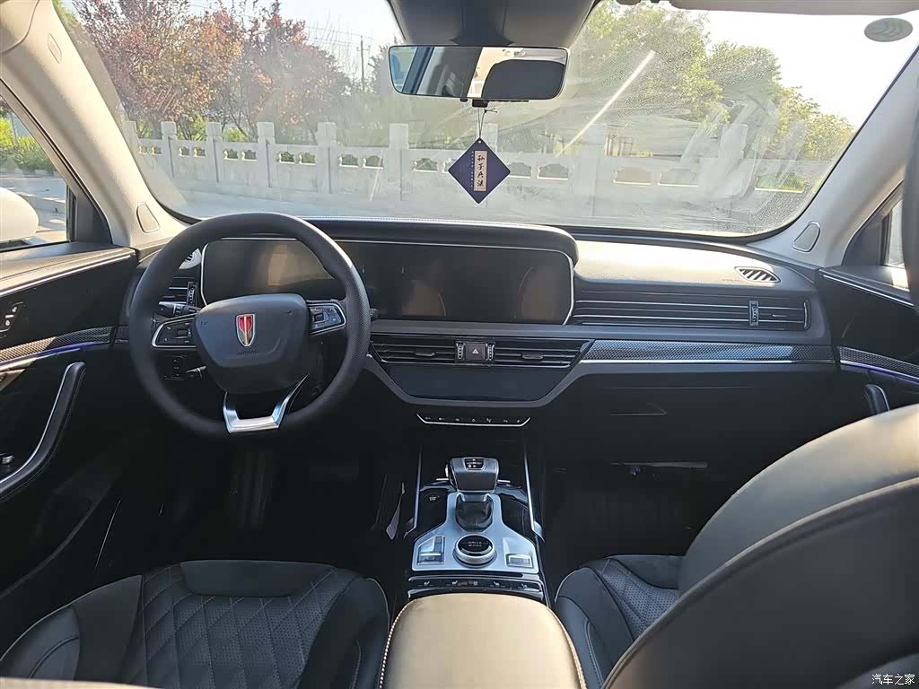 Hongqi HS5, 2020 8