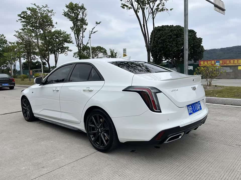 Cadillac CT4