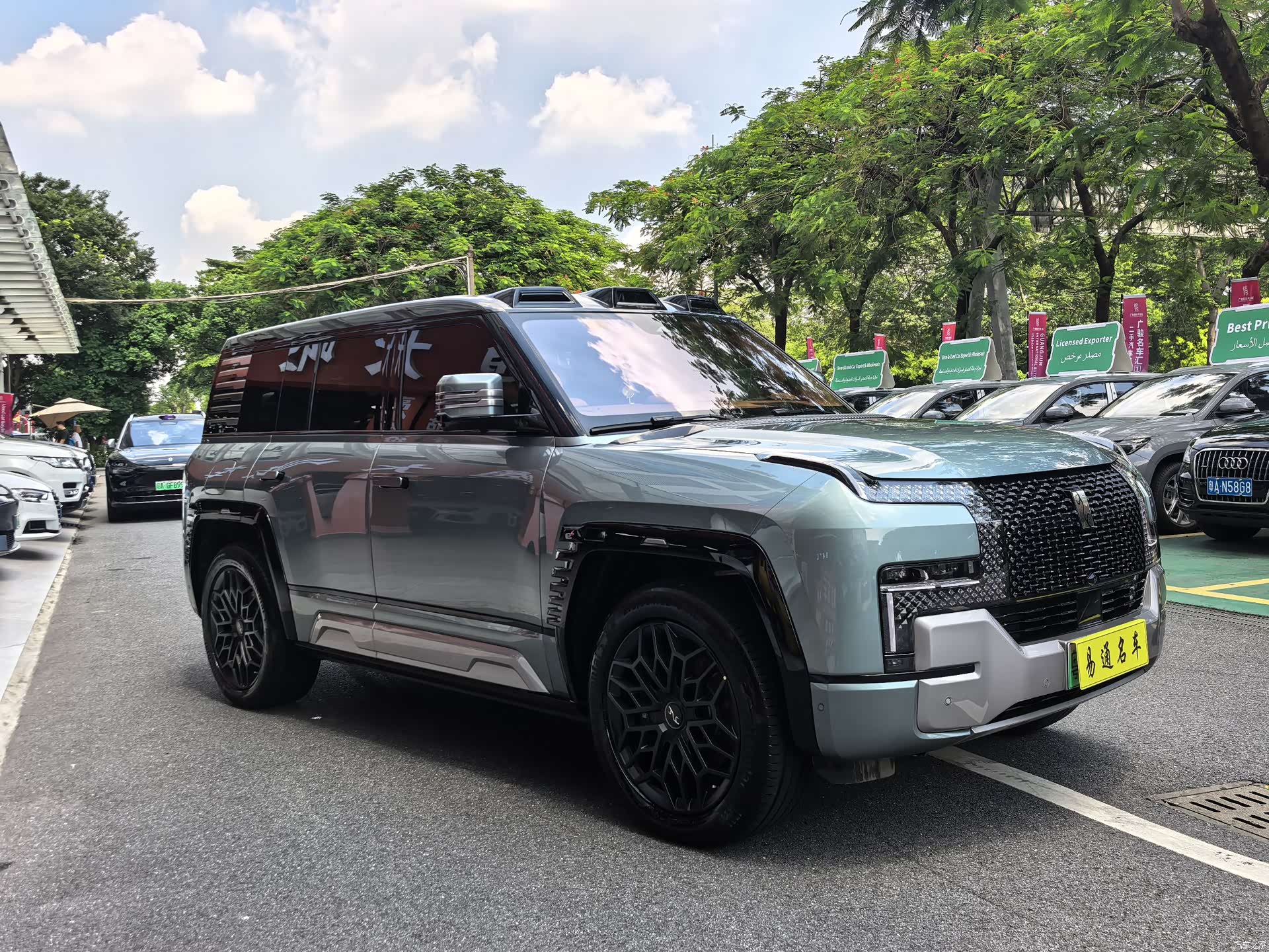 Yangwang U8, 2024 2