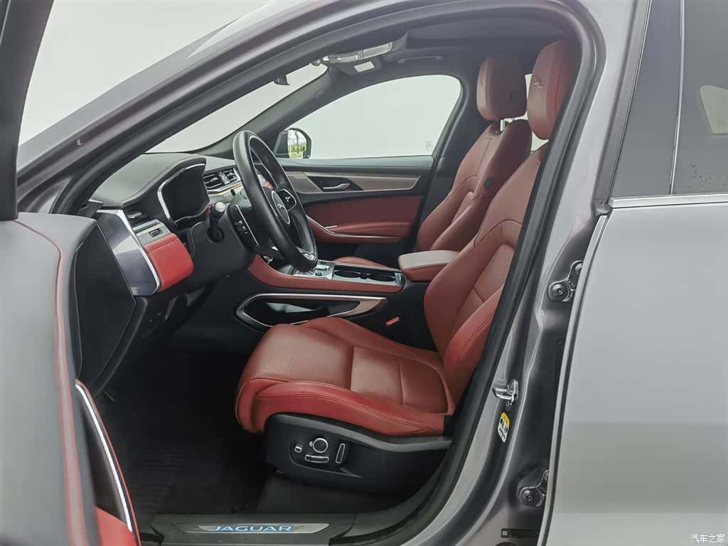 Jaguar F-PACE, 2021 10