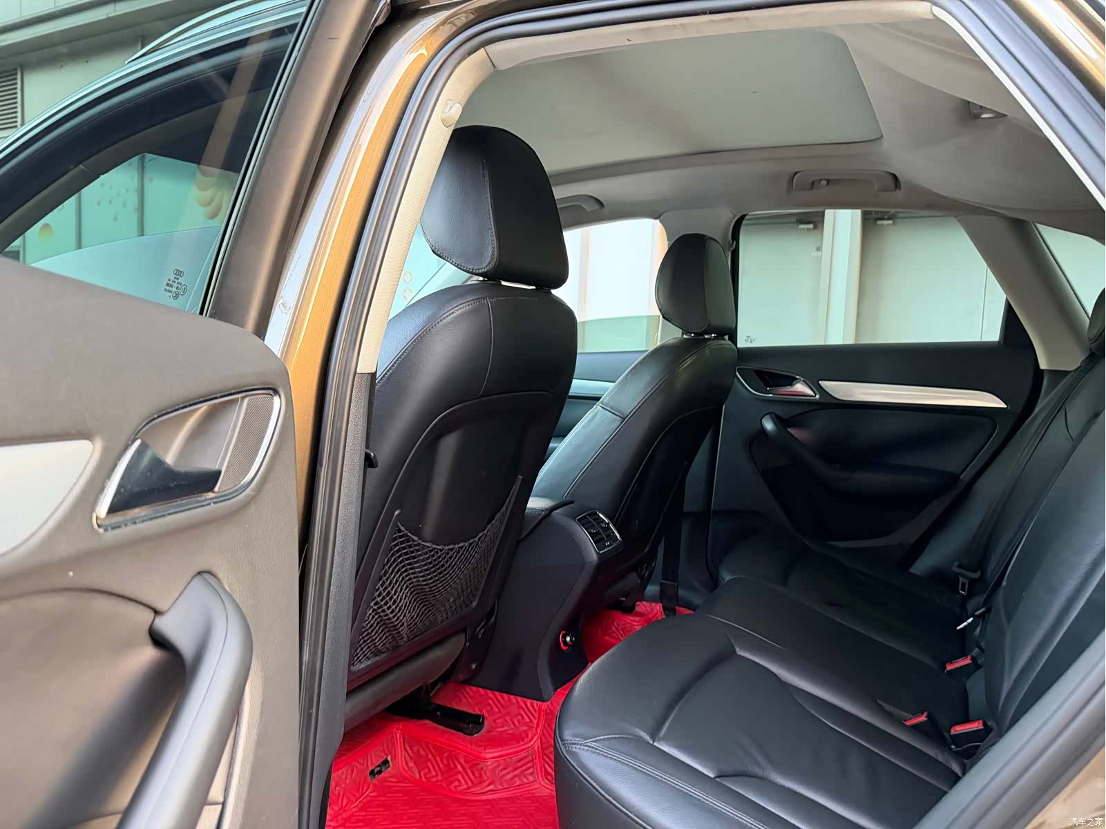 Audi Q3, 2014 9