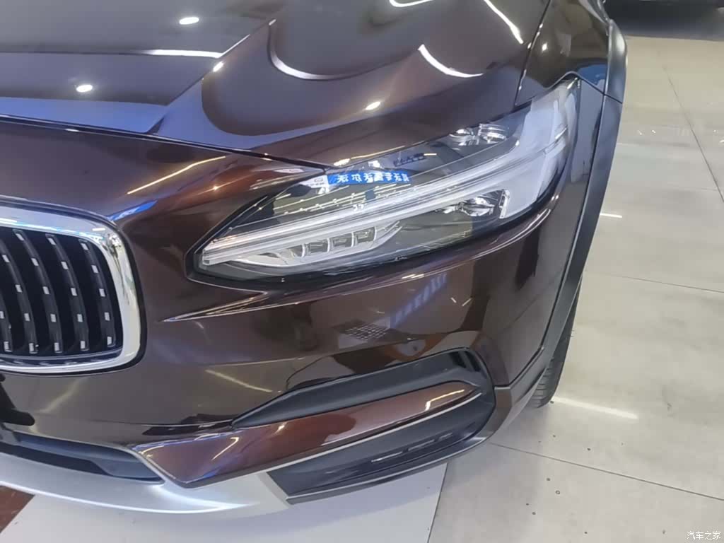 Volvo V90, 2019 24