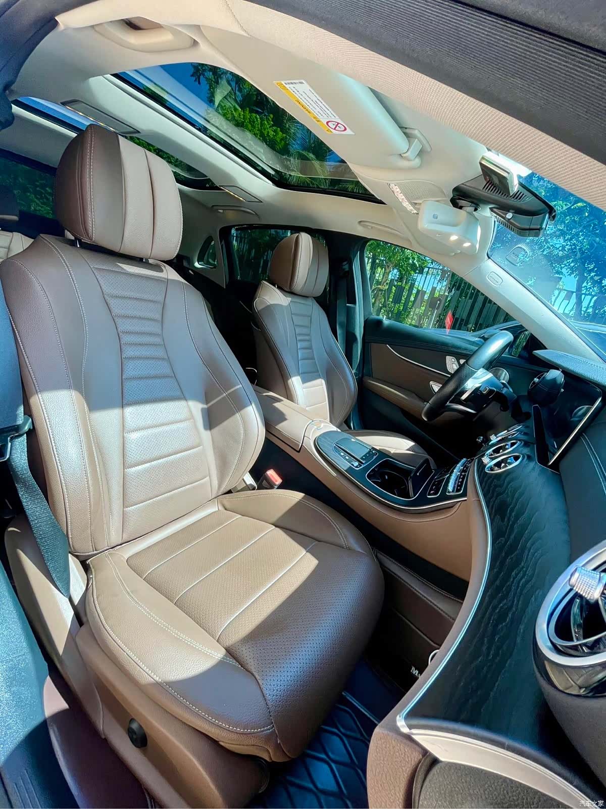 Mercedes-Benz E-Class, 2020 16