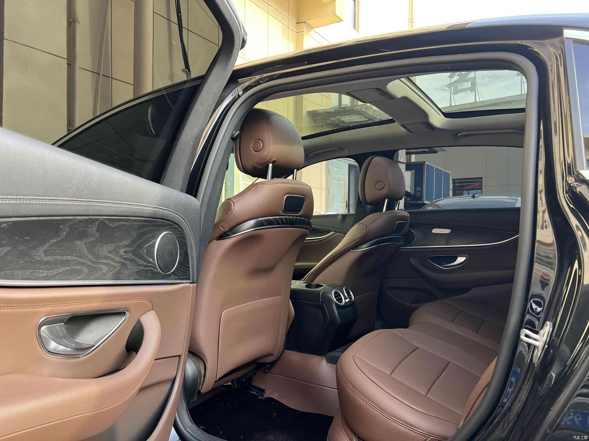 Mercedes-Benz E-Class, 2019 8