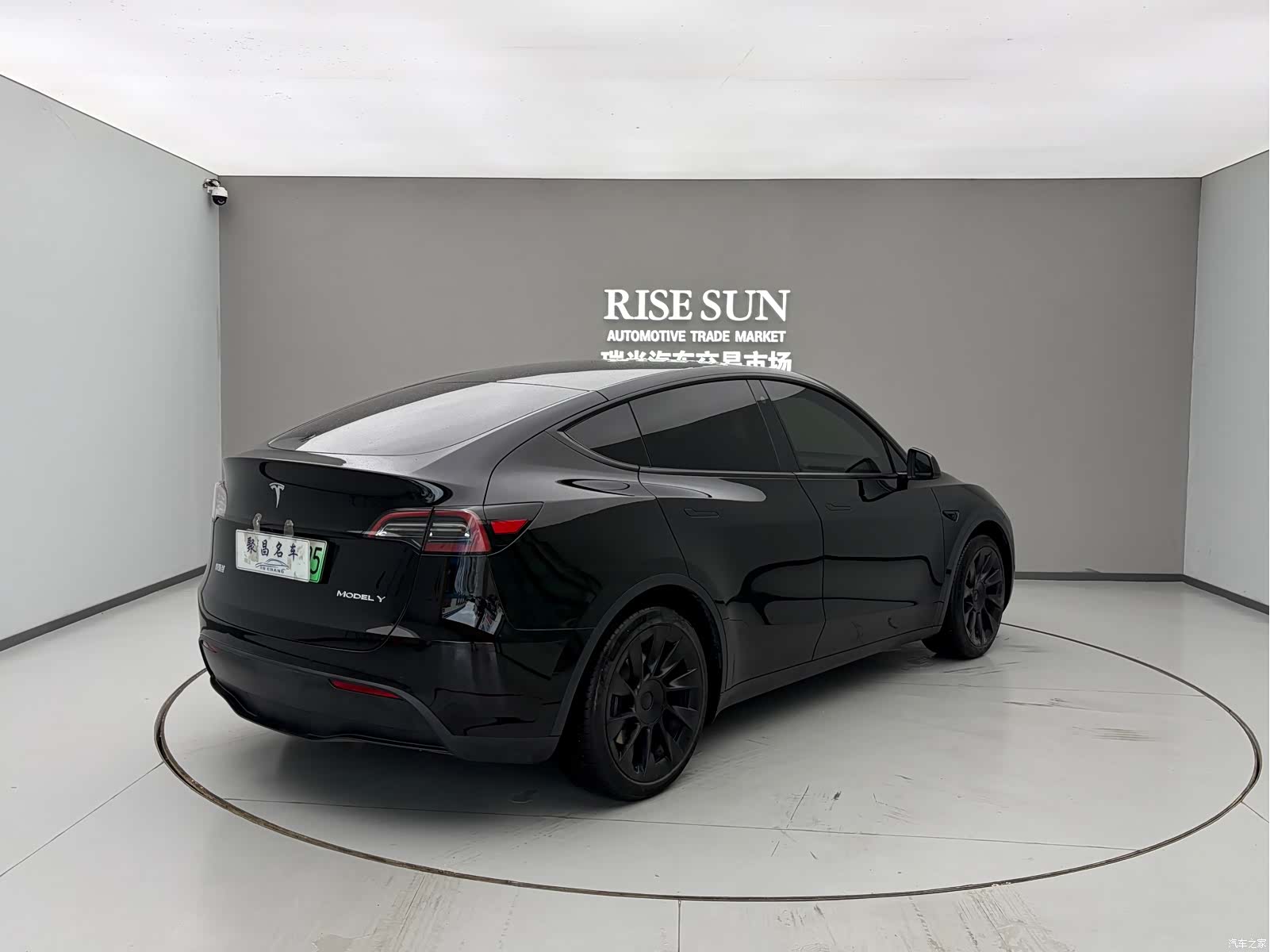 Tesla Model Y, 2022 15