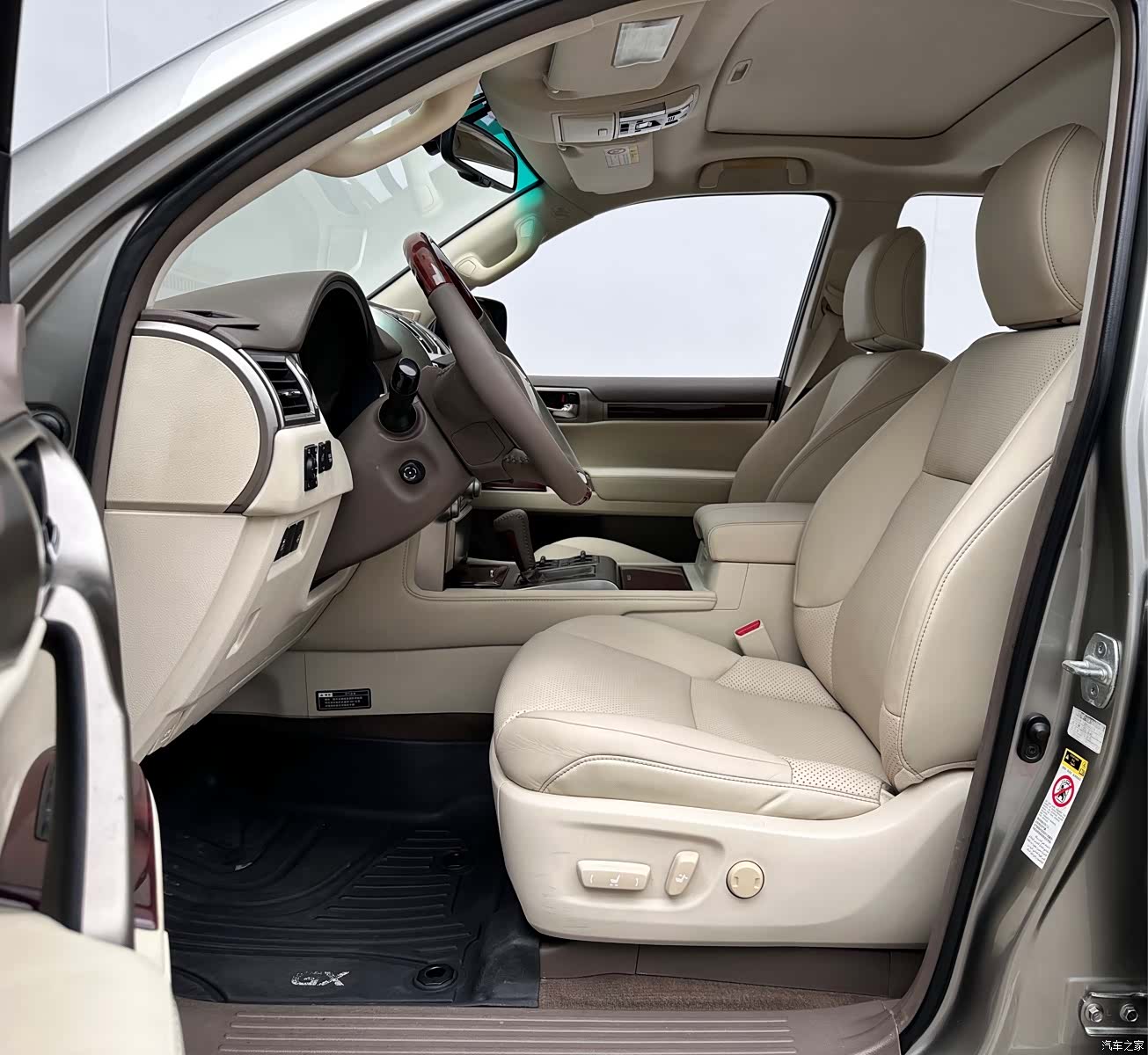 Lexus GX, 2011 10