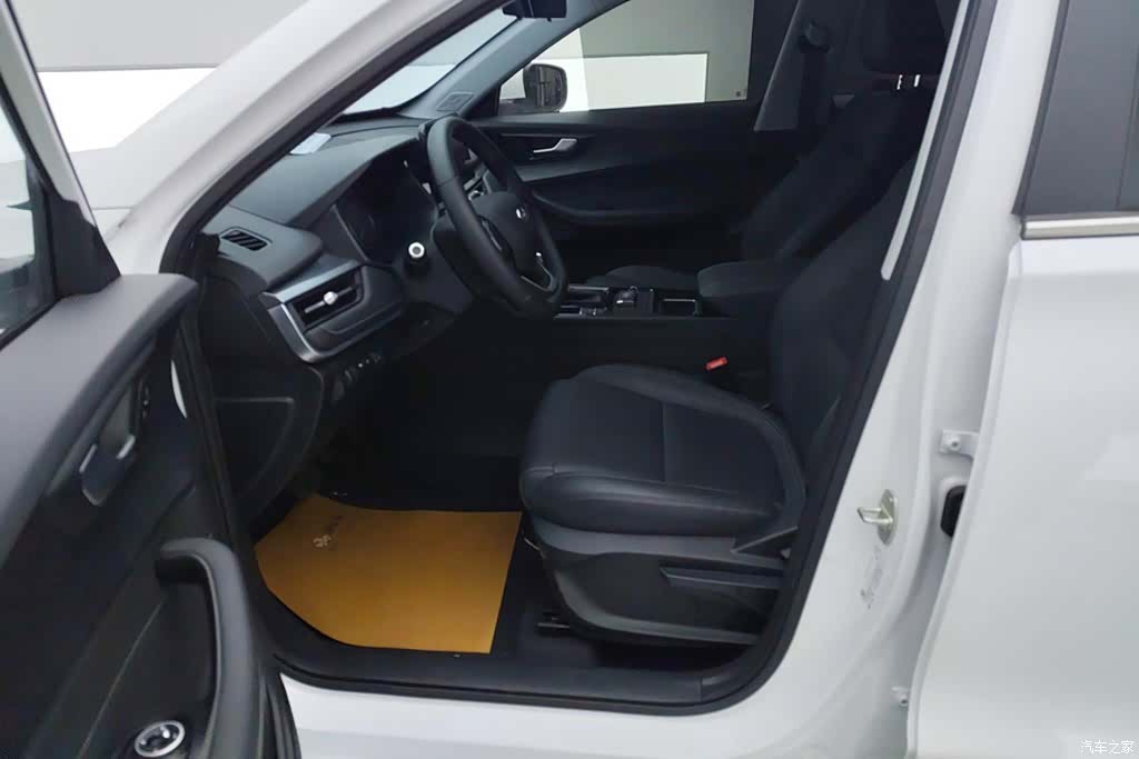 Chery Tiggo 5x, 2025 9
