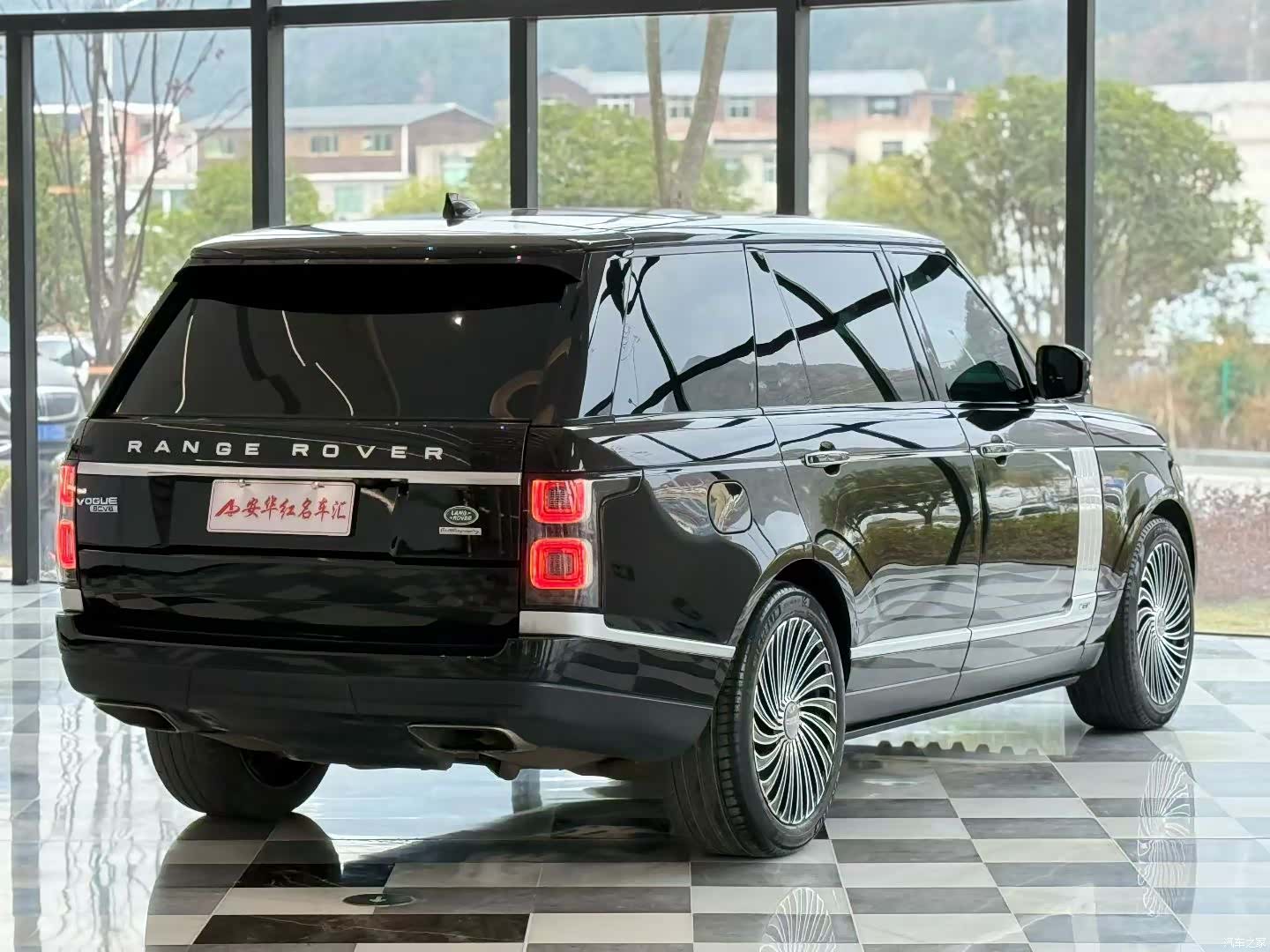 Land Rover Range Rover, 2018 все фото
