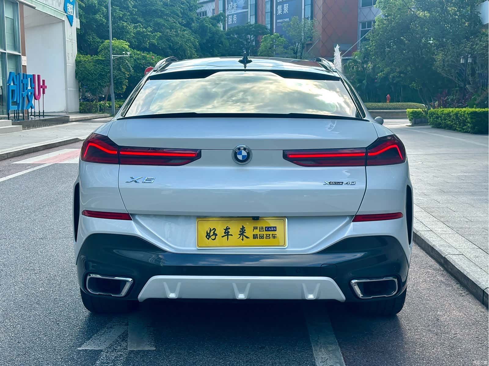 BMW X6, 2022 все фото