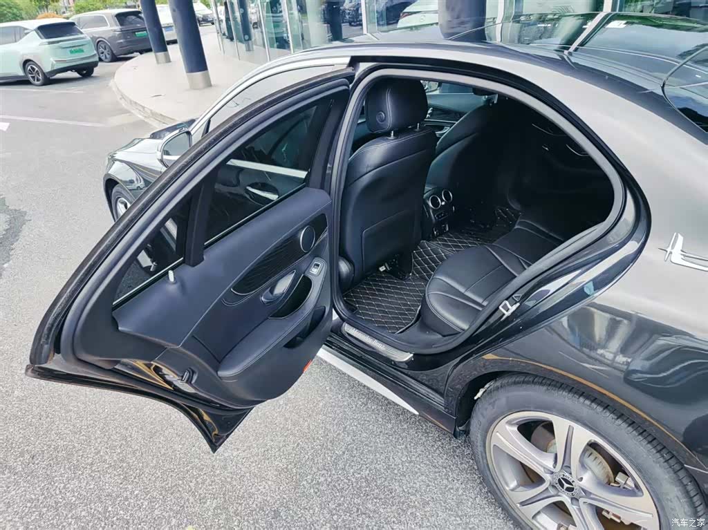 Mercedes-Benz C-Class, 2020 15