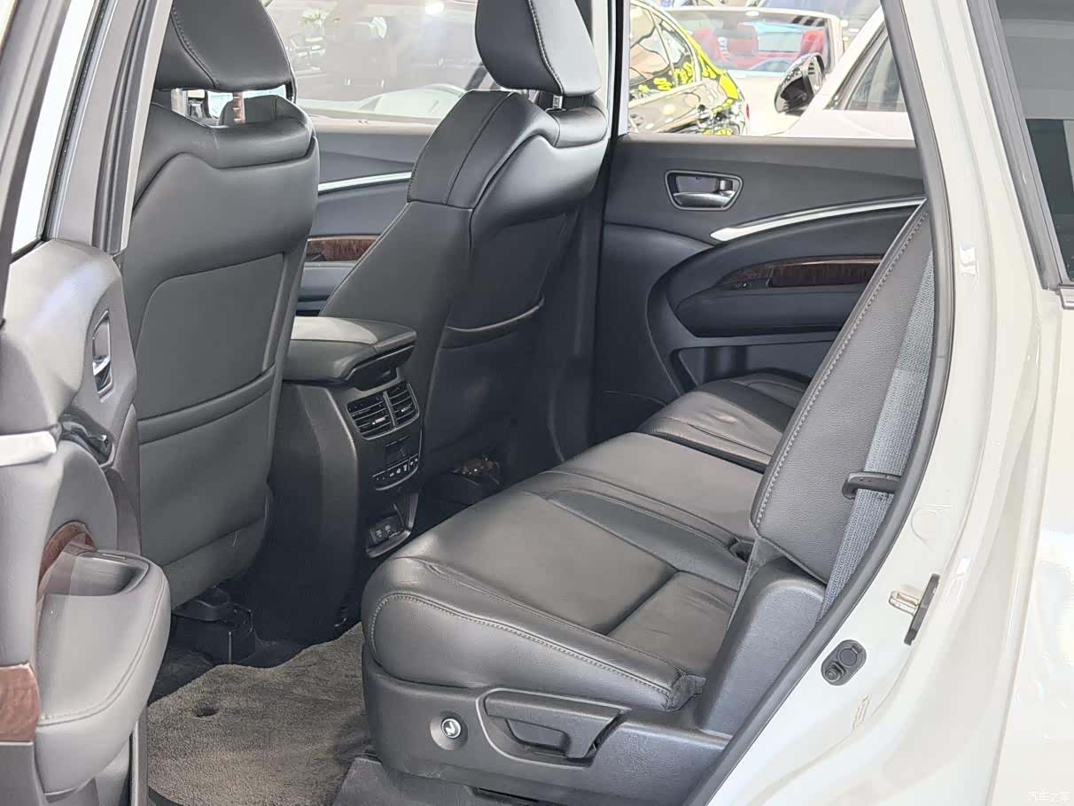 Acura MDX, 2018 8