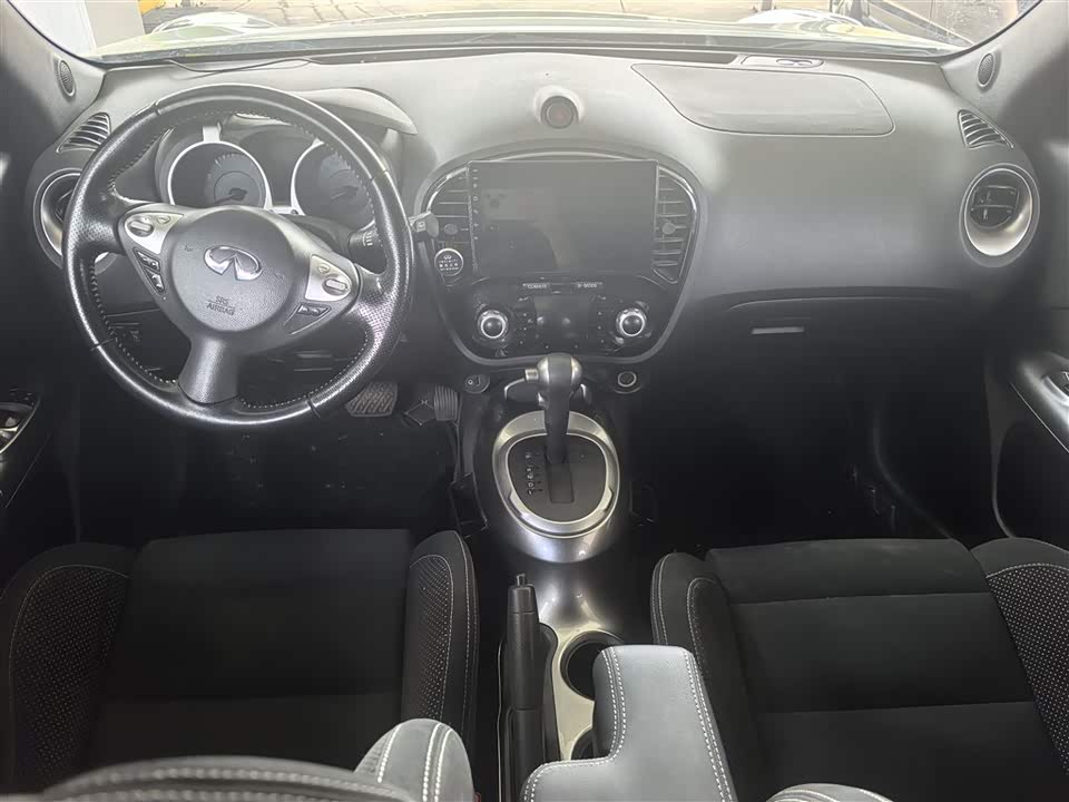 Infiniti ESQ Infiniti ESQ
