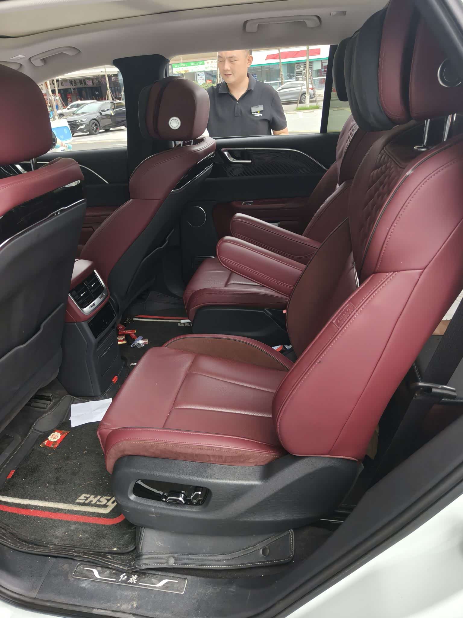 Hongqi E-HS9, 2022 все фото