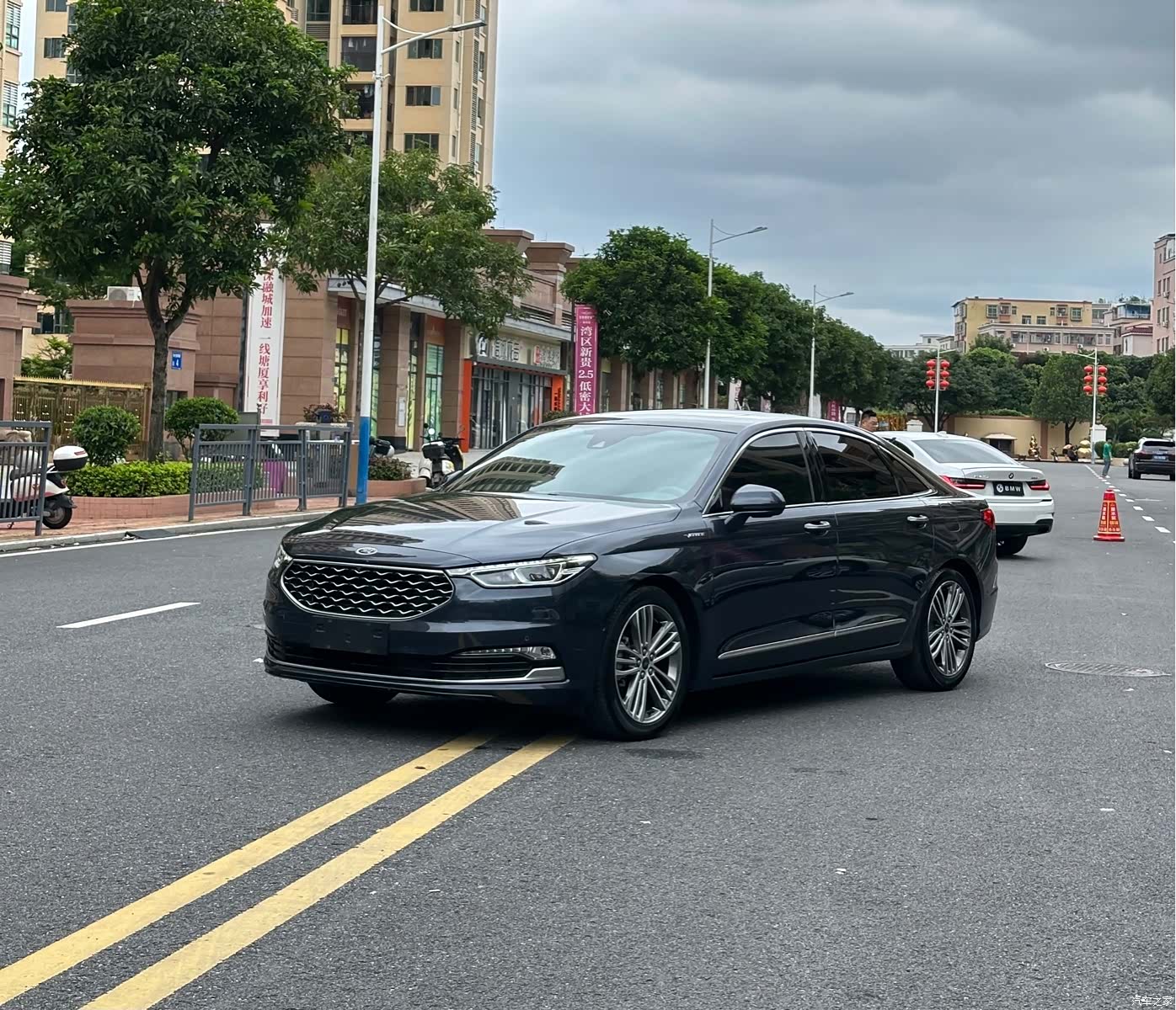 Ford Taurus