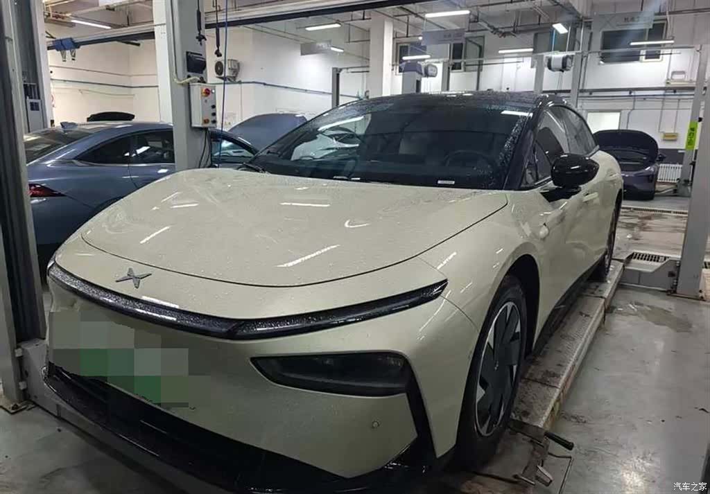 Xpeng P7, 2025 1