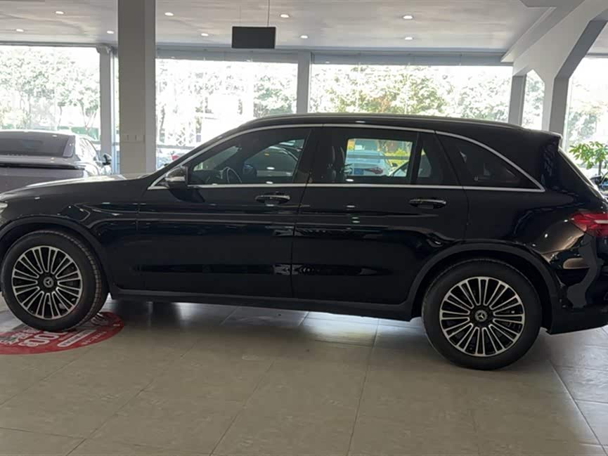 Mercedes-Benz GLC Mercedes-Benz GLC