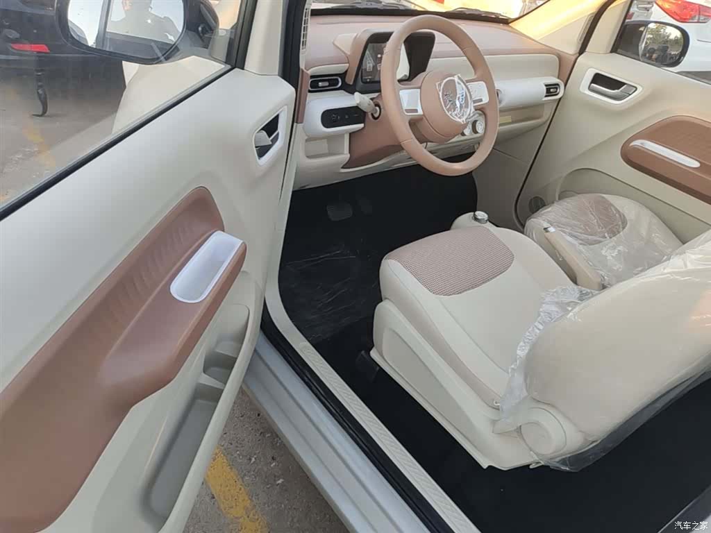 Wuling MINIEV, 2026 16